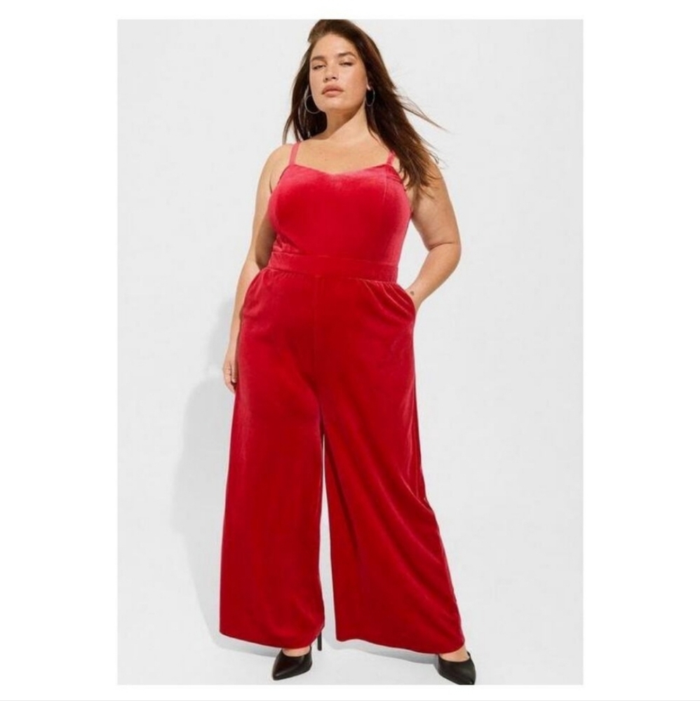 Torrid Jester Red Velvet Cami Wide Leg Jumpsuit Size 3X (22-24) - New with tags